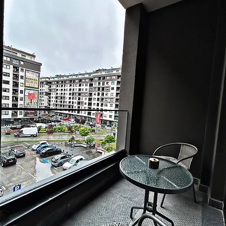 Deluxe Apartment